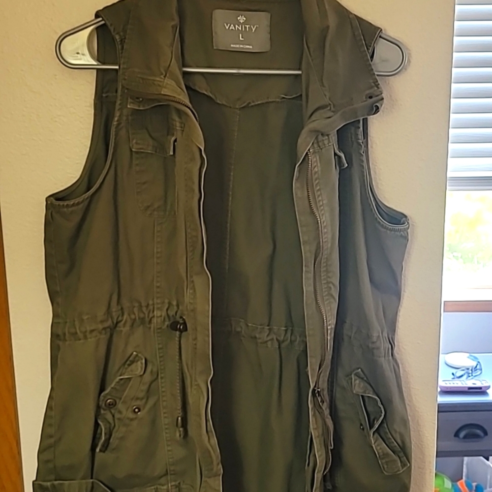 Army green vest